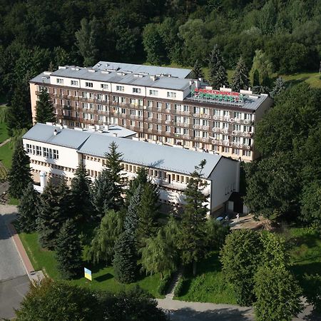 Kzzg W Polsce, Gornicze Sanatorium Zwiazkowe "Gornik" Hotel Iwonicz-Zdrój Екстериор снимка
